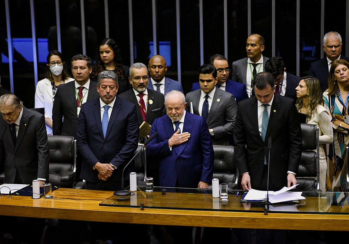 Lula, tras jurar como nuevo presidente de Brasil en el Congreso