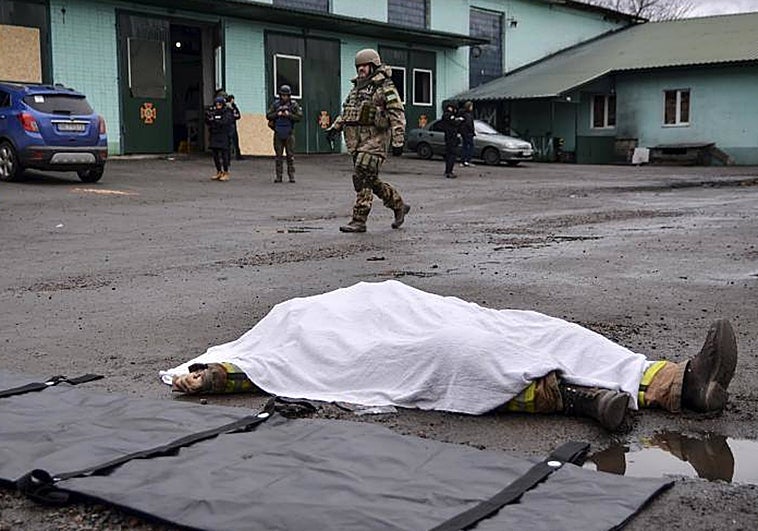 Ucrania denuncia ataques rusos a pesar del alto el fuego decretado por Putin para celebrar la Navidad ortodoxa