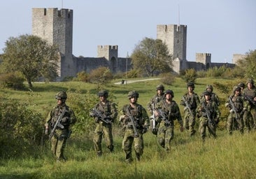 Suecia restablece el servicio militar civil obligatorio ante el deterioro de seguridad causado por la guerra en Ucrania