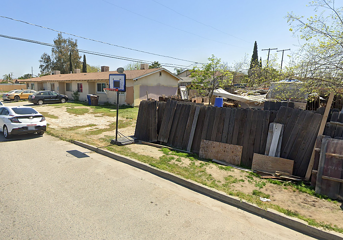 Viviendas en la avenida de Goshen en la que ha ocurrido la masacre