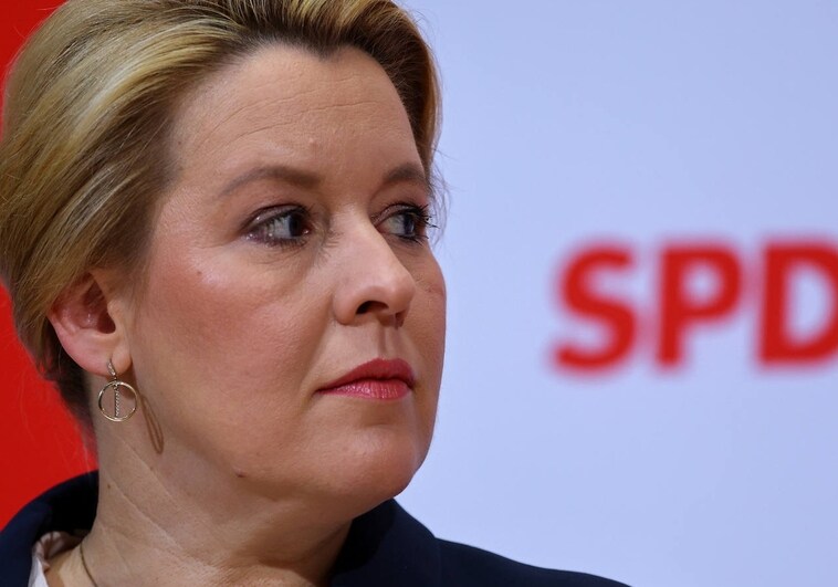 La alcaldesa de Berlín se aferra a una coalición de perdedores