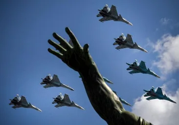 Dos cazas holandeses F-35 interceptan tres aviones militares rusos entrando en territorio OTAN