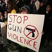 Armas de fuego en Estados Unidos: un niño dispara por accidente cada cinco días