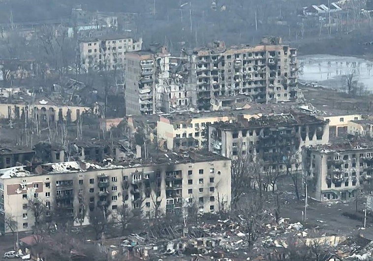 Los mercenarios del grupo Wagner aseguran haber ocupado la parte oriental de Bajmut