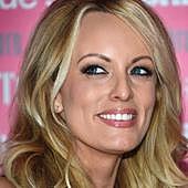 La actriz porno y el candidato: el caso que cerca a Trump