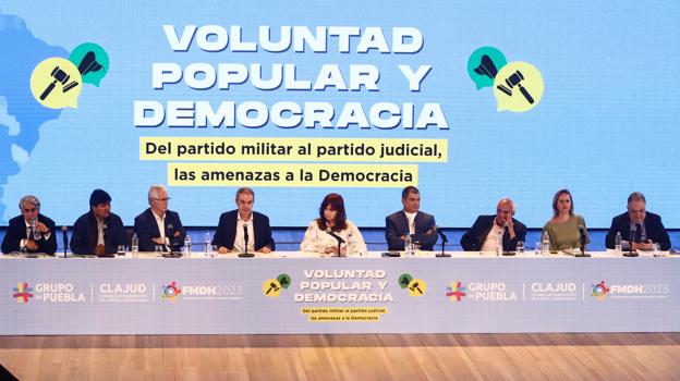 El grupo puebla reunido este martes en el Centro Cultural Kirchner