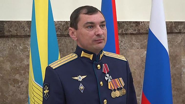 Rusia entrega medallas a los pilotos que derribaron el dron estadounidense