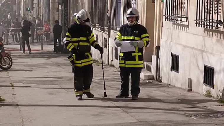 Al menos cinco heridos tras derrumbarse un edificio de viviendas en Marsella