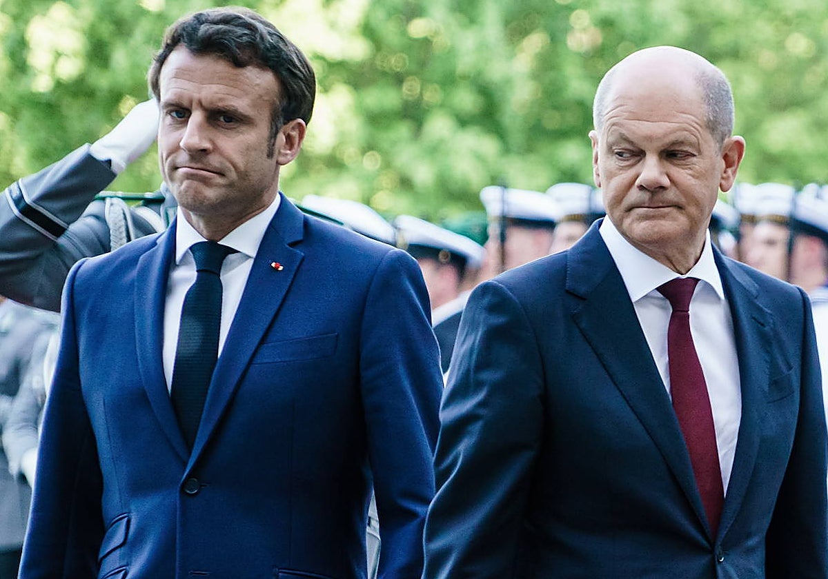 El presidente de Francia, Emmanuel Macron, y el canciller de Alemania, Olaf Scholz