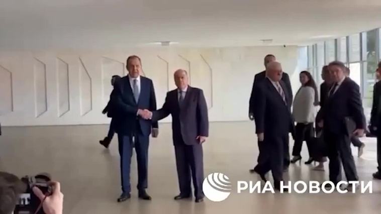 Lavrov asegura que Rusia quiere que la guerra "termine lo antes posible"