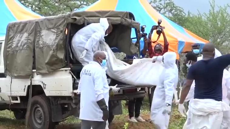 Encuentran los cuerpos de 21 presuntos miembros de una secta que habrían muerto de hambre