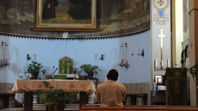 Seis libios afrontan la pena de muerte por convertirse al cristianismo