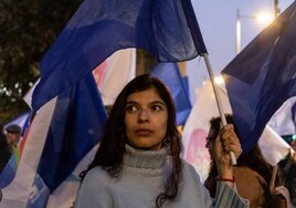 Chile elige a los 50 consejeros que redactarán una propuesta de Constitución