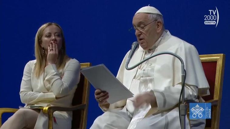 El papa denuncia ante Meloni que sólo los ricos pueden permitirse formar una familia en Italia
