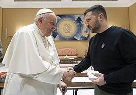 Zelenski, al Papa: «No puede haber igualdad entre víctima y agresor»