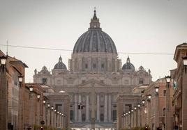 Un conductor siembra el pánico en el Vaticano y conduce a toda velocidad hasta la exresidencia del Papa