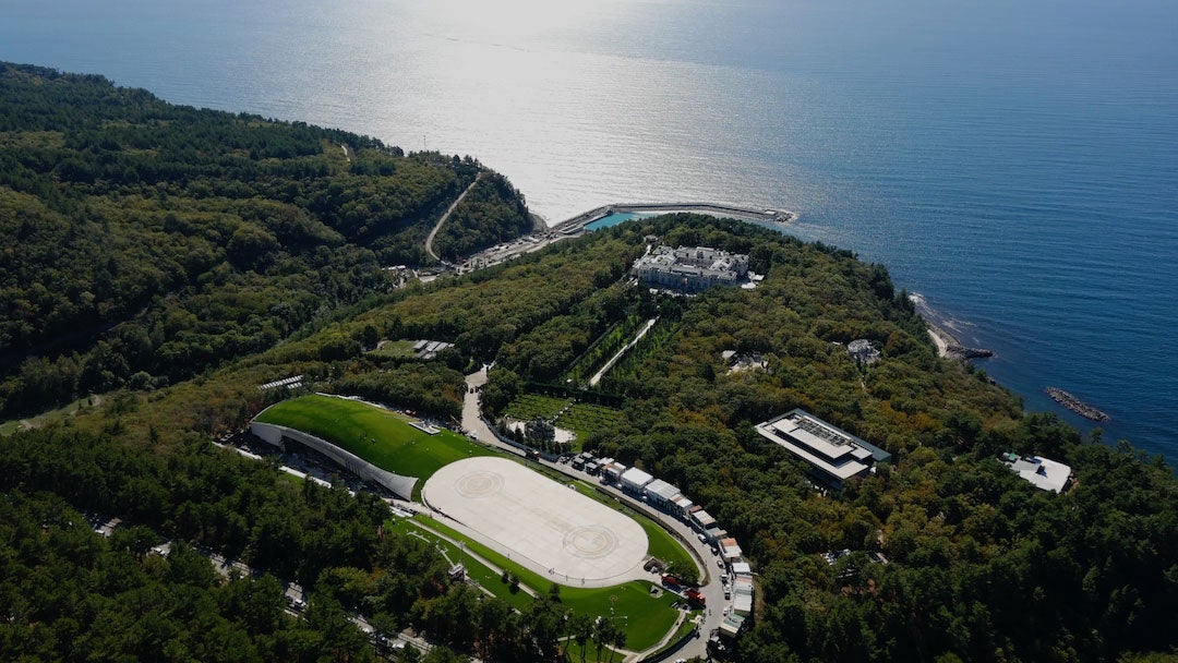 Esta vista es la que ven todos los que llegan al palacio en helicóptero