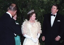 El FBI revela un complot  para matar a Isabel II durante una visita a Estados Unidos en los 80