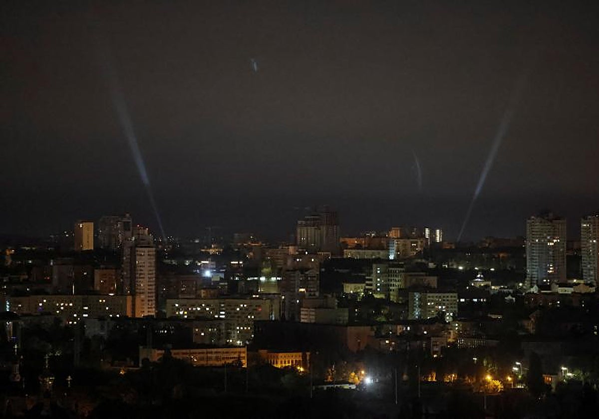 Ataque ruso con drones y misiles en Kiev