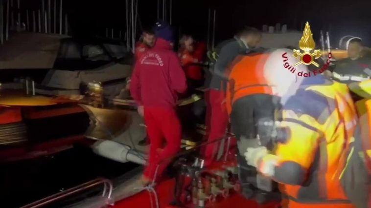 Ascienden los muertos por el vuelco de un barco en un lago de Italia