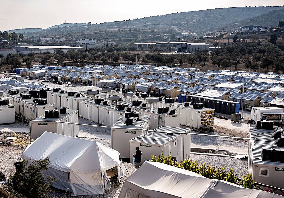 Un campamento de refugiados en la isla griega de Lesbos