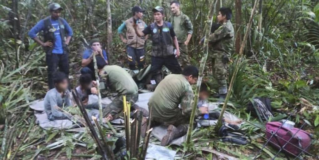 Children rescued in the Colombian jungle stayed for four days near the plane waiting for help