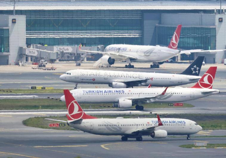 Aviones de Turkish Airlines、航空プエルト