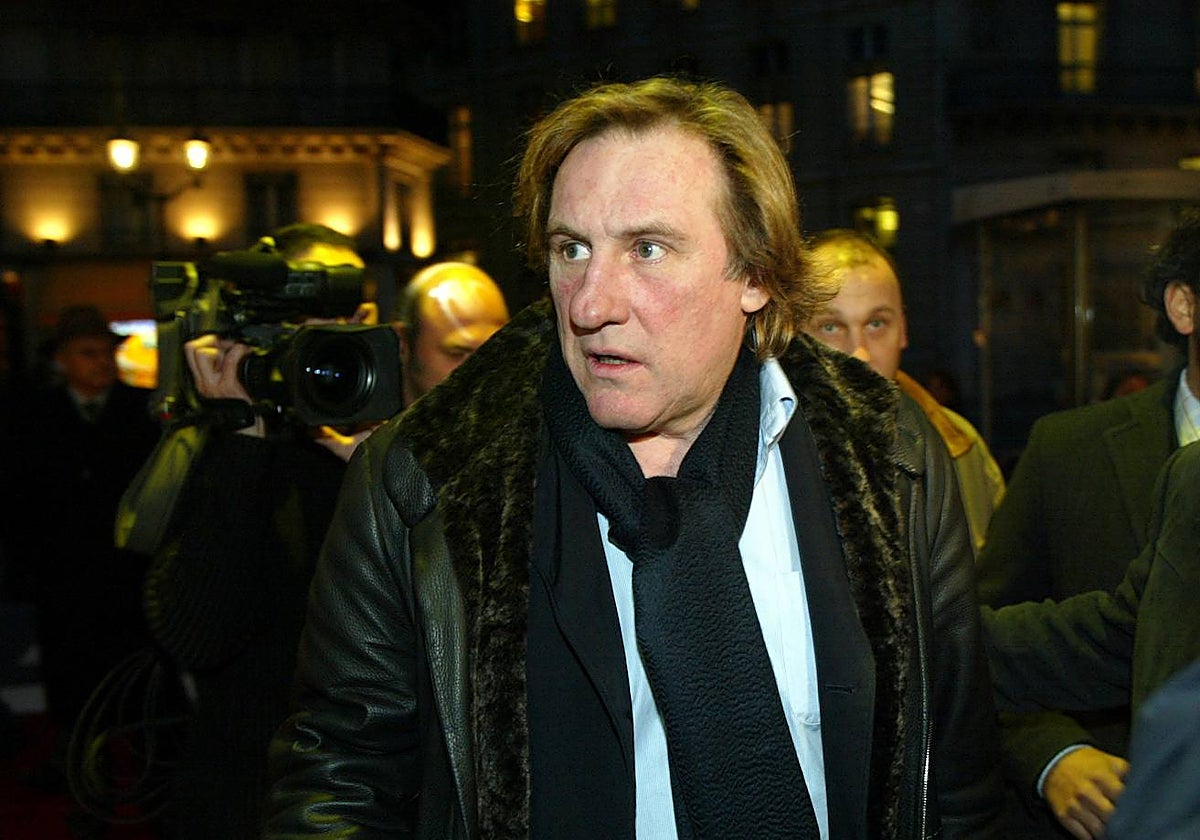 El actor francés, Gérard Depardieu, llegando a las oficina de Marina d'Or