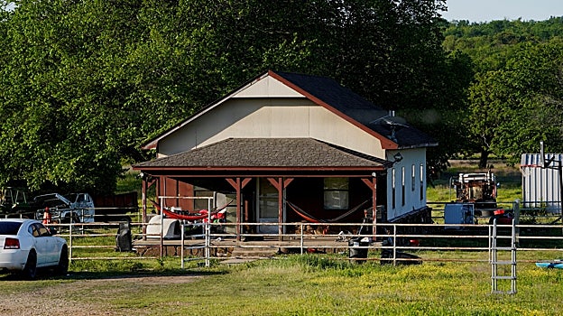 Propiedad donde se encontraron los cadáveres de siete personas, entre ellas dos adolescentes desaparecidas y un delincuente sexual convicto, en Henryetta