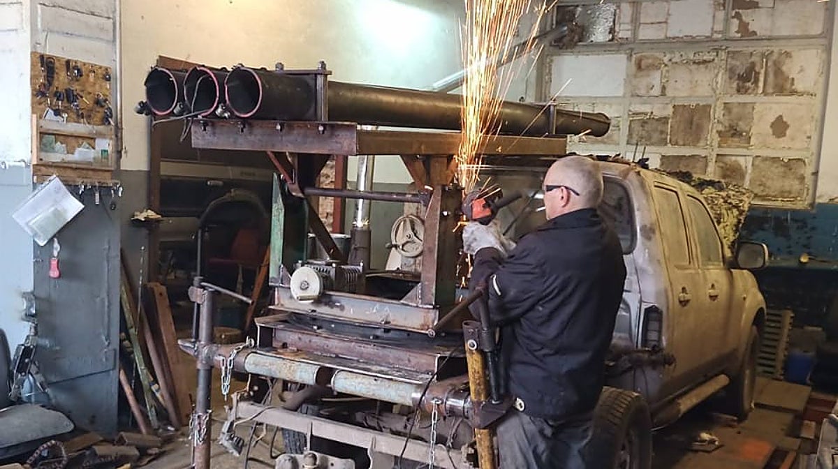 Una de las lanzaderas de cohetes realizadas en un taller de Zaporiyia