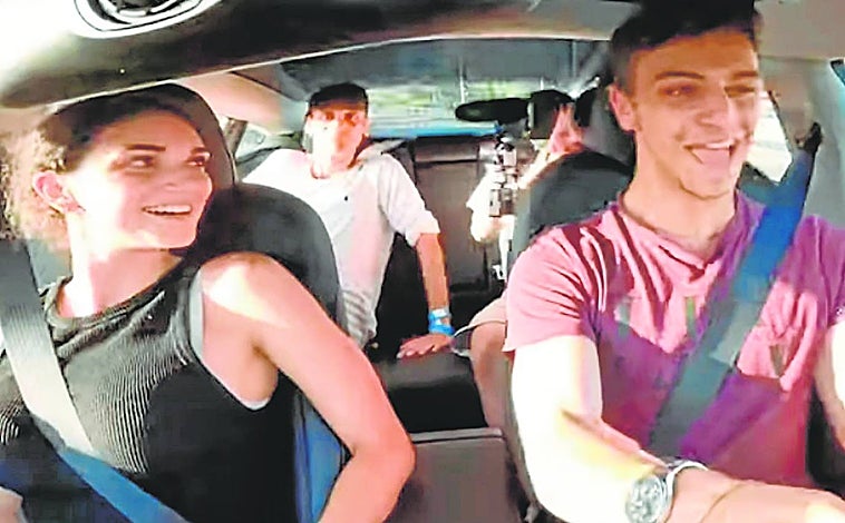 Imagen principal - 50 horas en un coche de lujo a 300km/h ha dejado un niño de 5 años