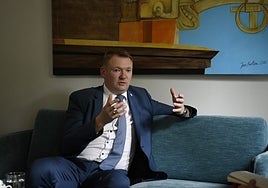 Edvardas Smiltenas:  «La guerra no es solo por Putin. Es la mentalidad del imperialismo ruso»