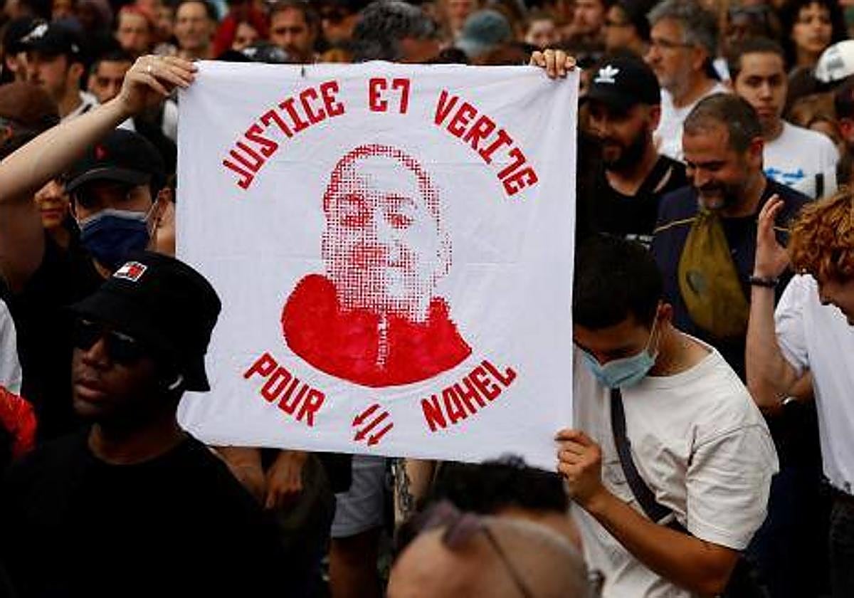 Marcha en Nanterre en homenaje a Nahel, asesinado a tiros en París por un policía