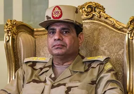 Diez años del golpe militar que aupó al poder de Egipto al 'faraón' Al Sisi y terminó con el régimen de Hermanos Musulmanes
