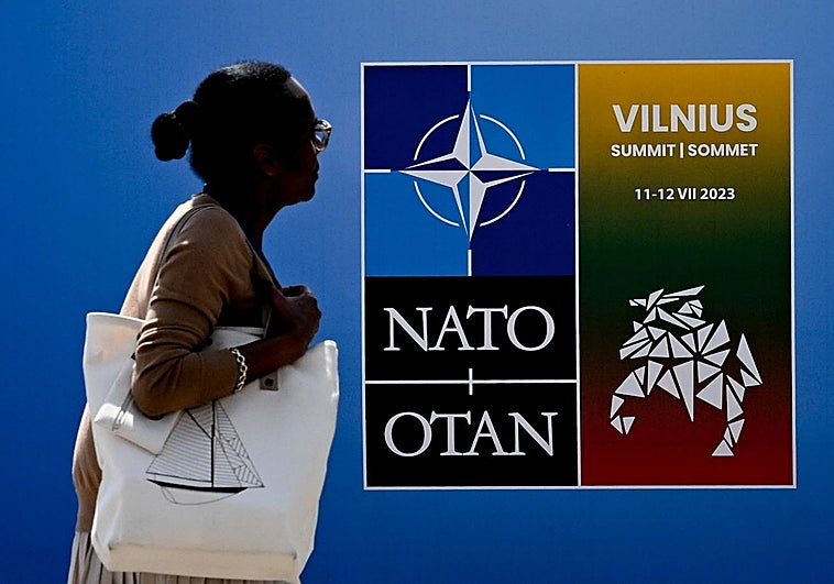 Vilna, capital de Lituania, preparada para la cumbre de la OTAN de esta semana