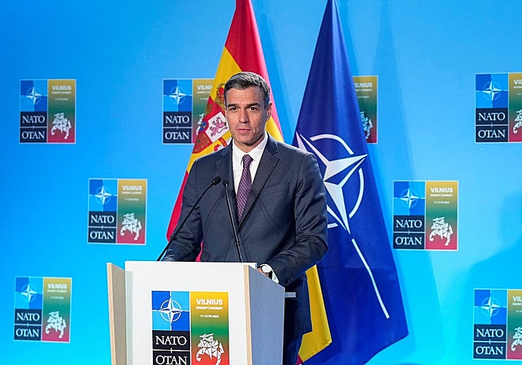 Sánchez during the rueda de prensa en la Cumbre de la NATO