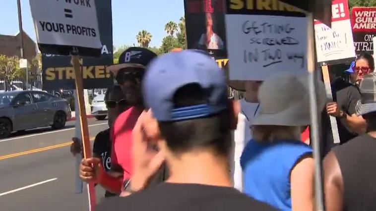 Los actores se unen a los guionistas y paralizan Hollywood en una huelga histórica
