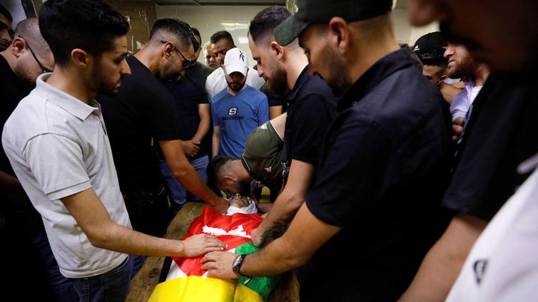 Al menos un palestino muerto y tres heridos por balas del Ejército de Israel en Nablús, Cisjordania