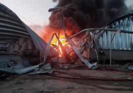 Ucrania denuncia un bombardeo ruso con misiles de crucero Kalibr a los almacenes de grano de Odesa