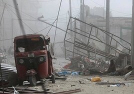 Al menos seis muertos y una docena de heridos en un ataque yihadista en un autobús en Somalia