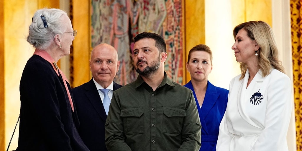 «Todos los países vecinos de Rusia están en peligro»