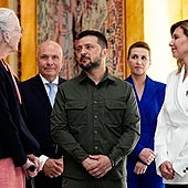 Zelenski, en Dinamarca: «Todos los países vecinos de Rusia están en peligro»