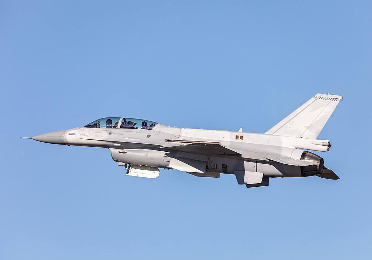 Caza de combate F-16