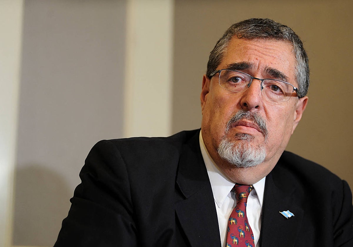 El presidente electo de Guatemala, Bernardo Arévalo, asiste a una conferencia de prensa en Ciudad de Guatemala