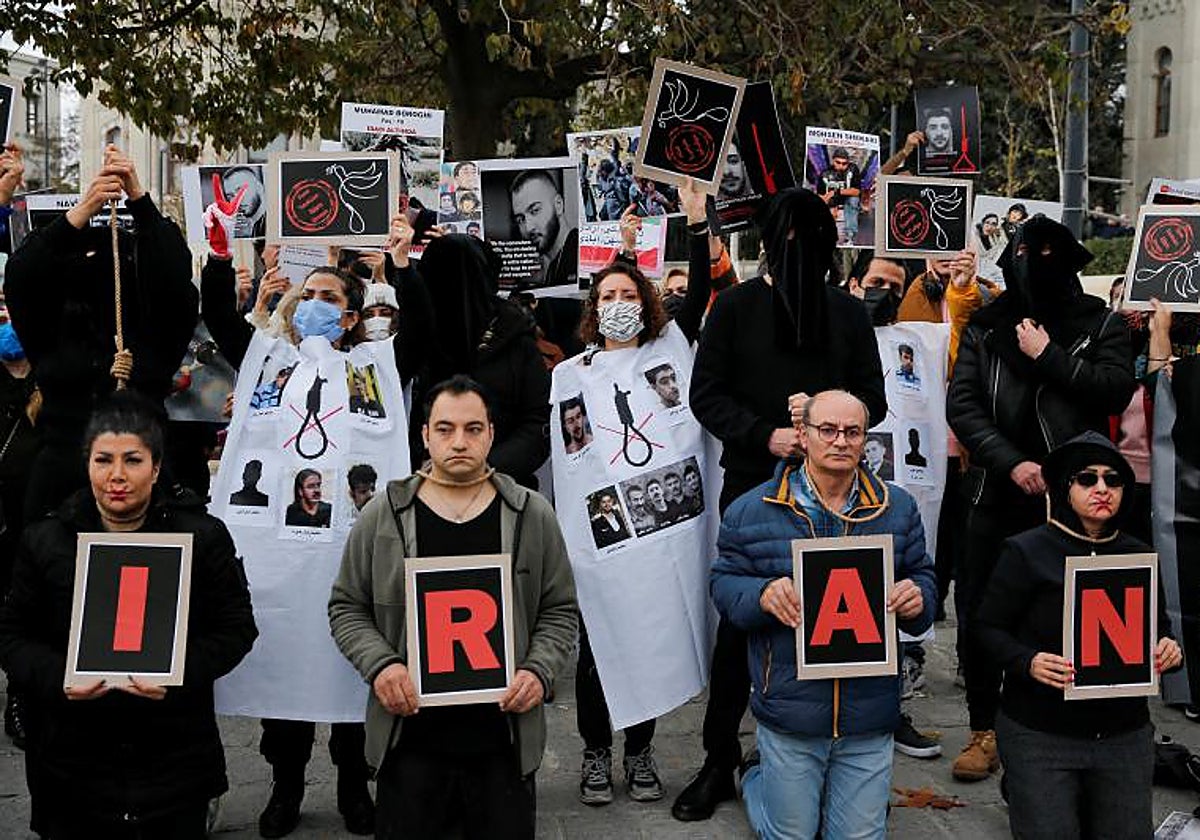 Protesta contra el régimen islámico de Irán tras la muerte de Mahsa Amini