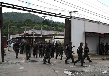 Más de 11.000 agentes toman la cárcel de Venezuela controlada por la banda criminal Tren de Aragua