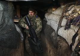 Guerra Ucrania - Rusia, en directo y últimas noticias del conflicto hoy: Zelenski asegura que la guerra entre Israel y Hamás ralentizó entrega de artillería a Ucrania