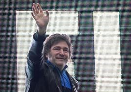 Quién es Javier Milei: palizas de sus padres en la infancia, promesa del fútbol y un ascenso meteórico en la política de Argentina