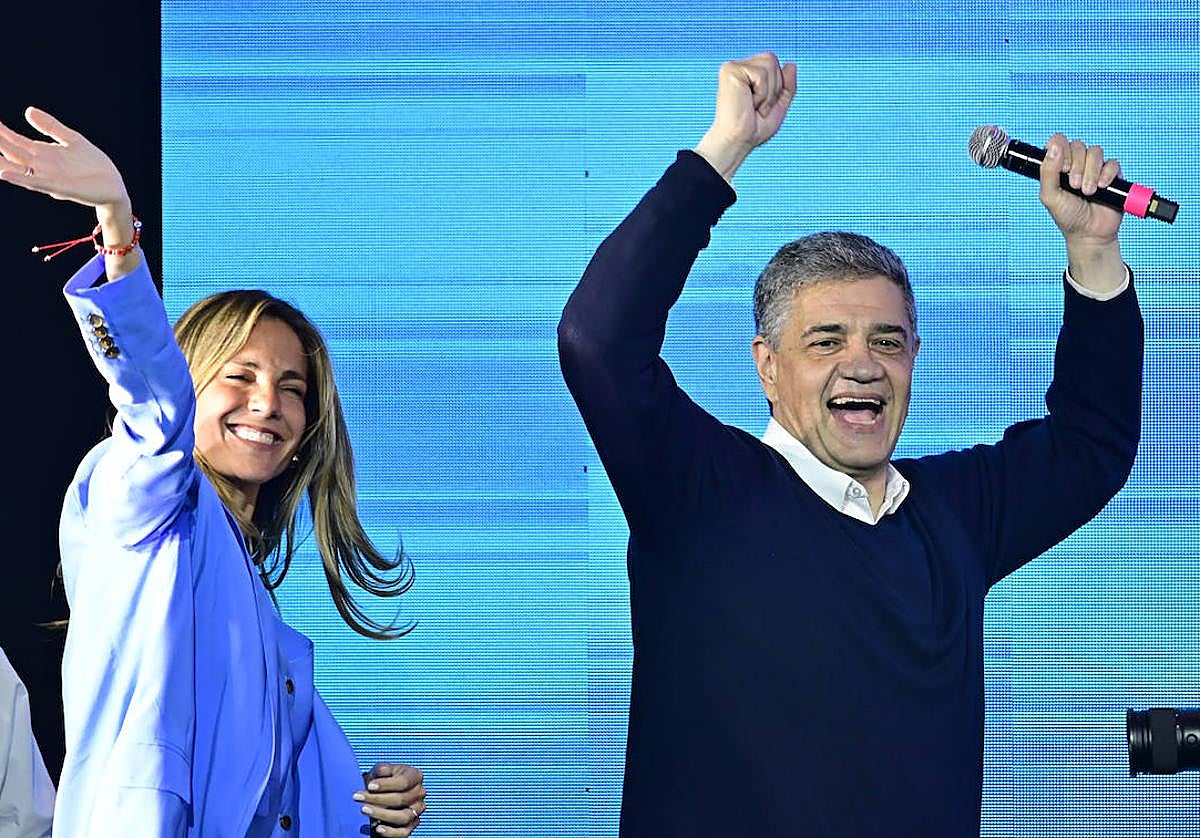 Jorge Macri y su esposa María Belén Ludueña.