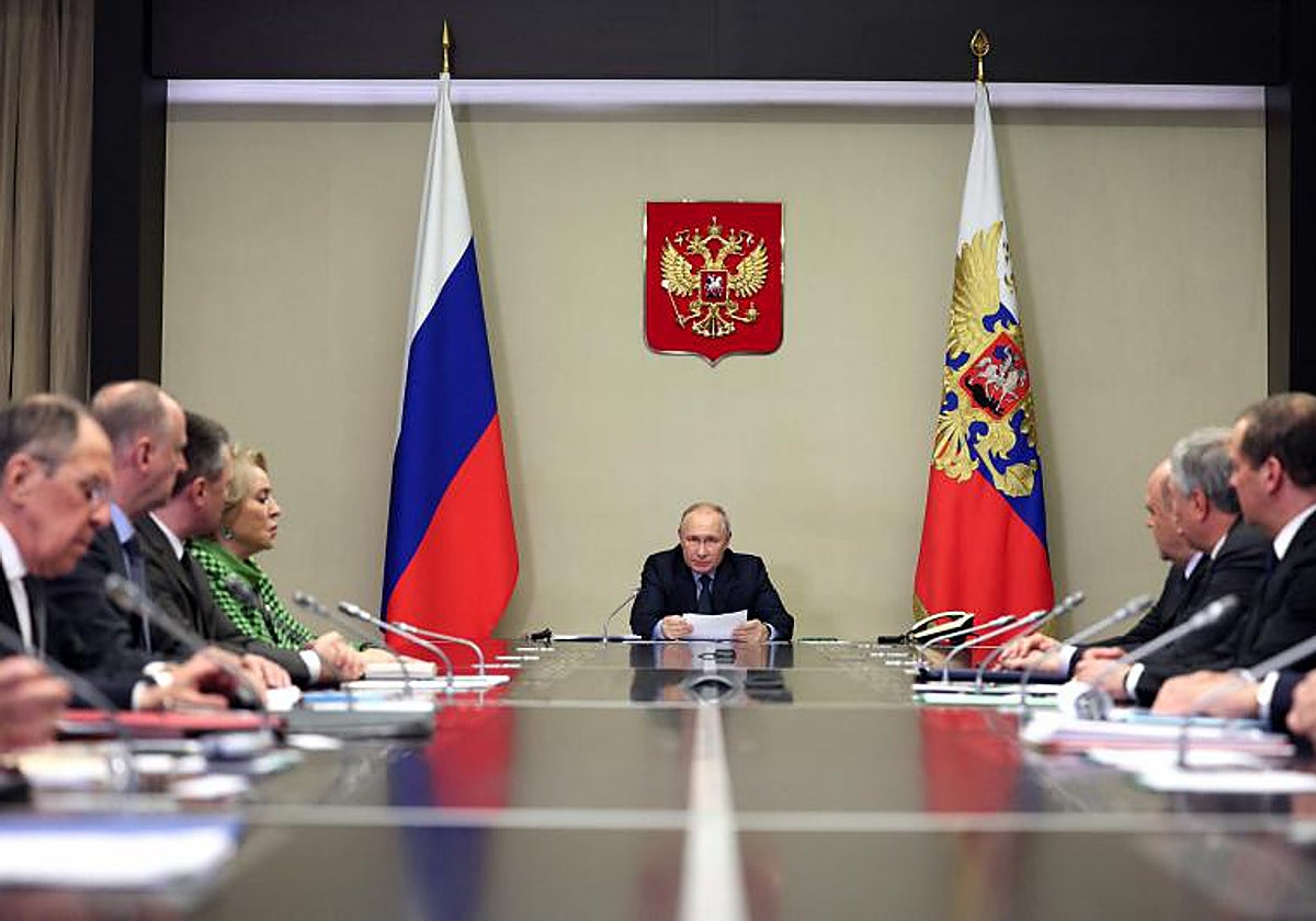 El presidente de Rusia, Vladímir Putin, preside el Consejo de Seguridad
